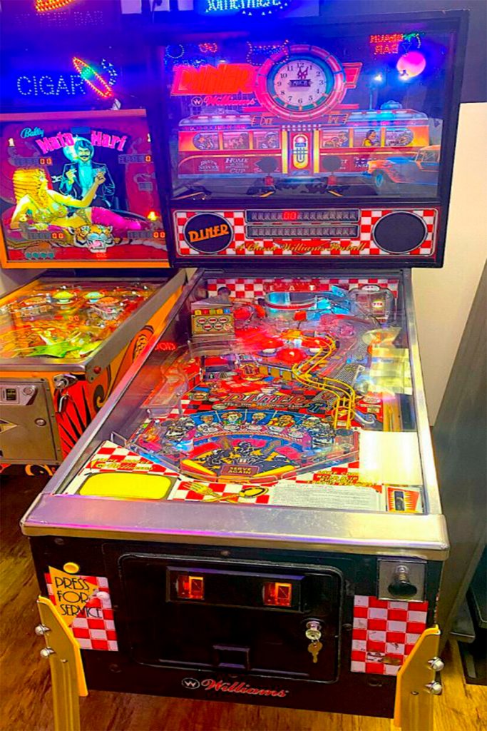 diner pinball machine williams